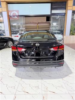 نيسان ألتيما